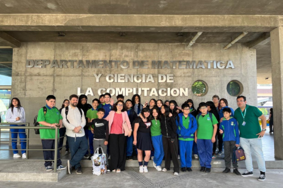 Escolares de La Pintana visitan Museo Laboratorio de Didáctica de la Matemática